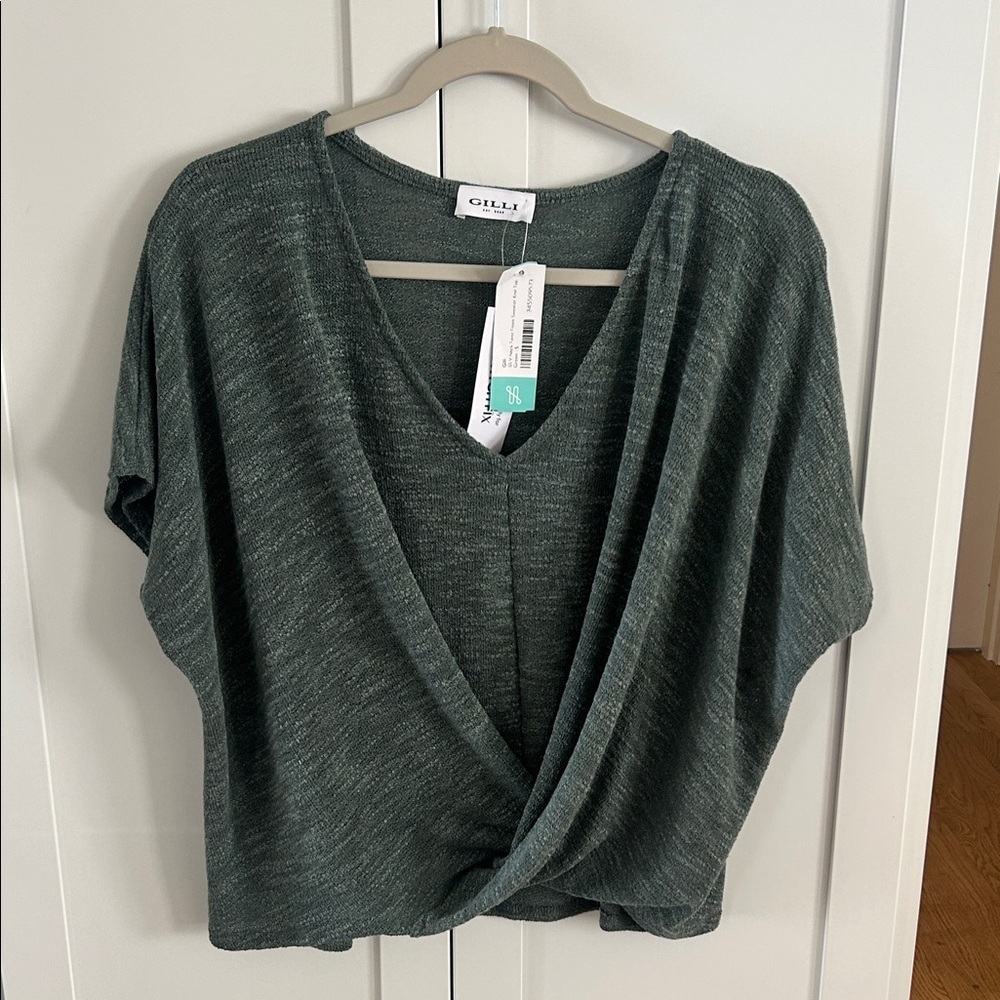 Gilli Women's Dark Green Twist Front Blouse Size small